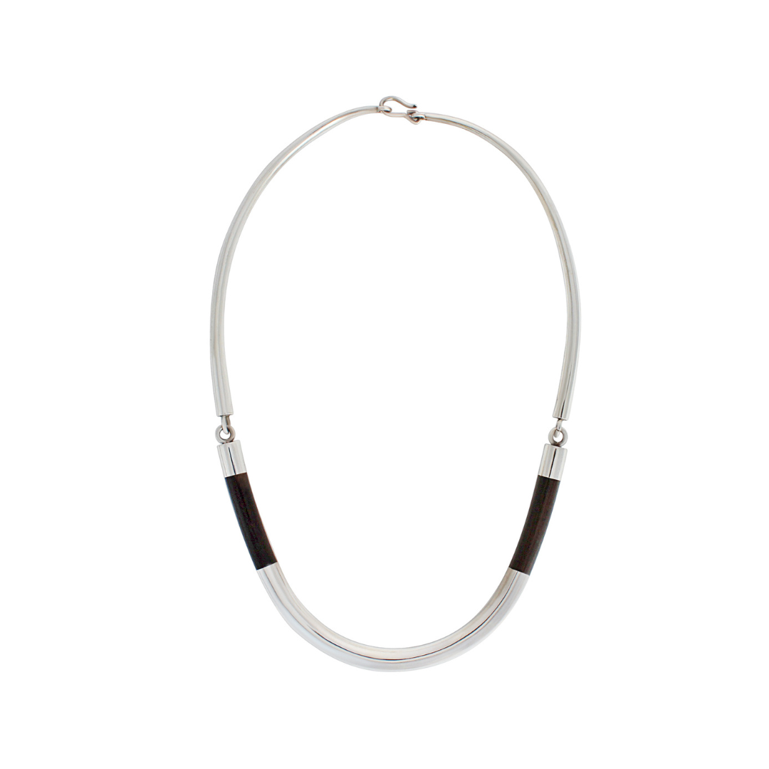 Pointed Choker